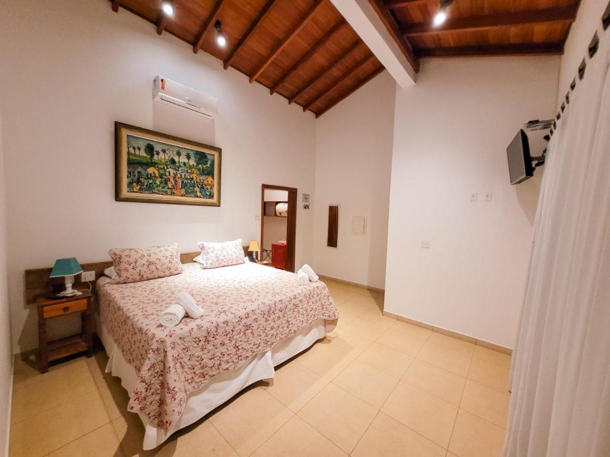 Pousada Fazenda Peroba Rosa Pedregulho Bagian luar foto